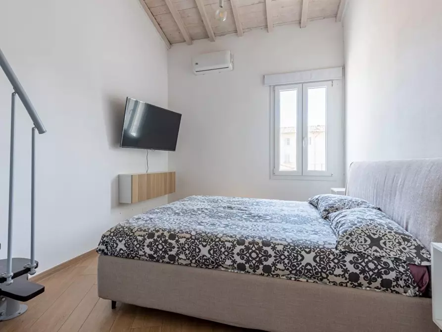 Immagine 12 di Terratetto in vendita  a Pisa