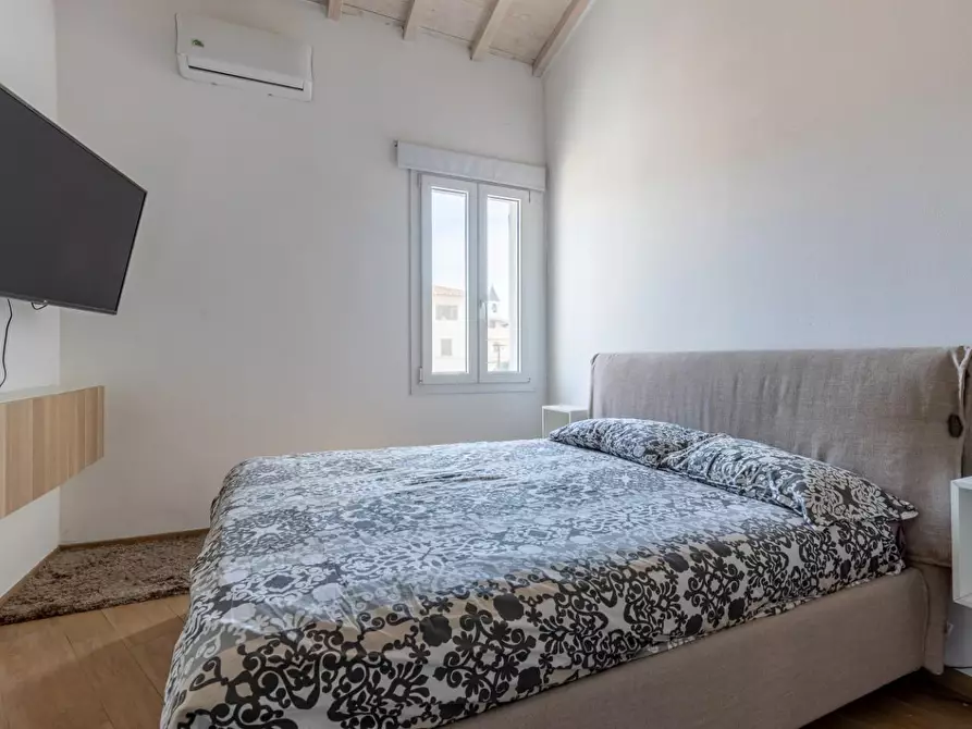 Immagine 11 di Terratetto in vendita  a Pisa