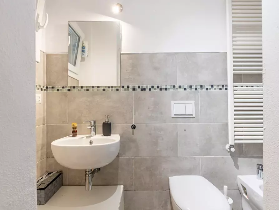 Immagine 9 di Terratetto in vendita  a Pisa