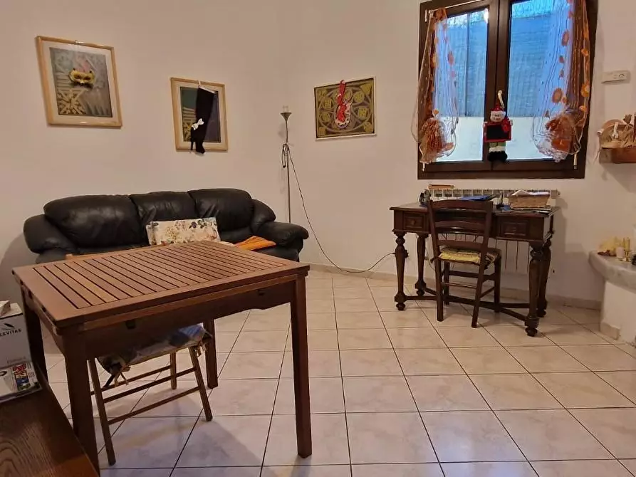 Immagine 23 di Appartamento in vendita  a Carrara