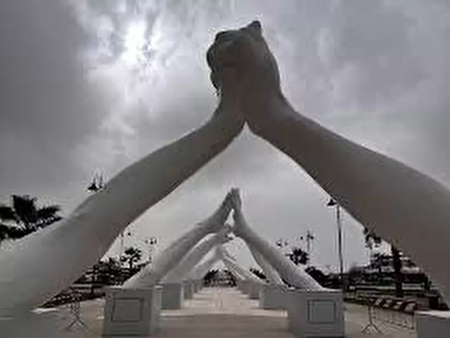 Immagine 10 di Casa colonica in vendita  a Pietrasanta