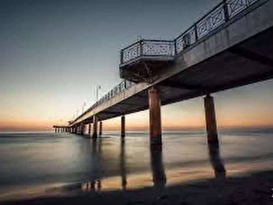 Immagine 9 di Casa colonica in vendita  a Pietrasanta