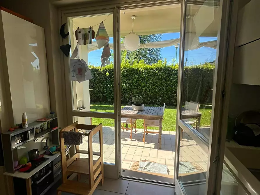 Immagine 10 di Casa bifamiliare in vendita  a Capannori