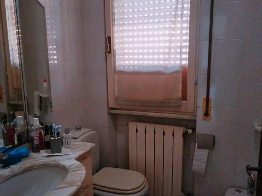 Immagine 3 di Appartamento in vendita  a Massa