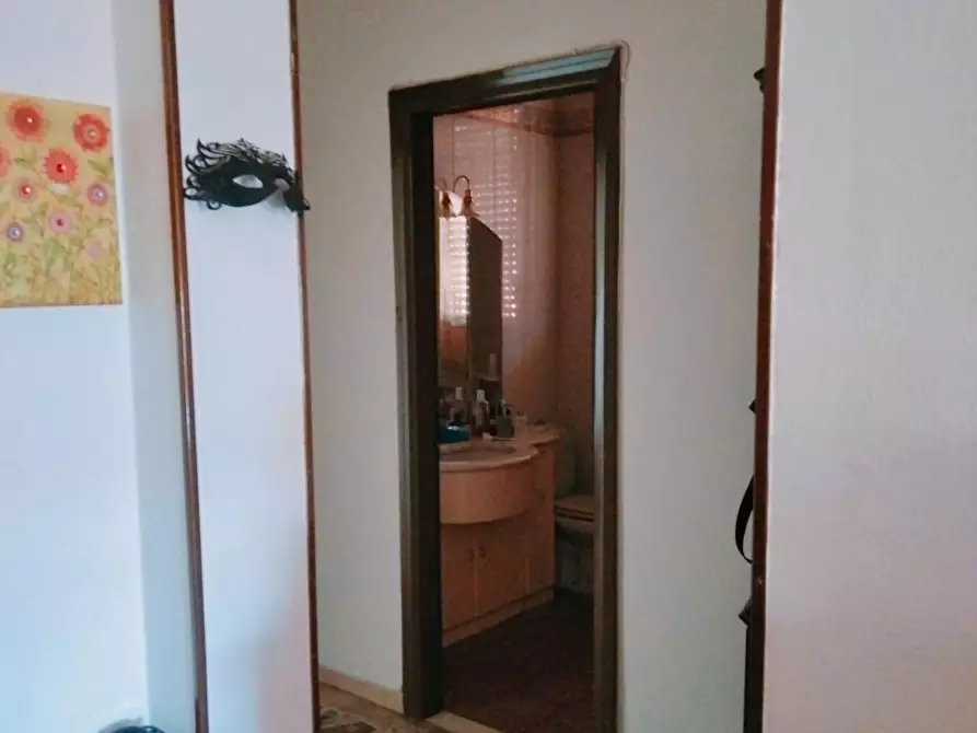 Immagine 4 di Appartamento in vendita  a Massa