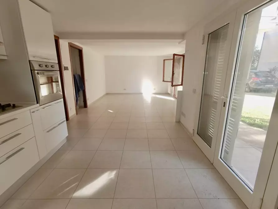 Immagine 2 di Ufficio in vendita  a Pisa