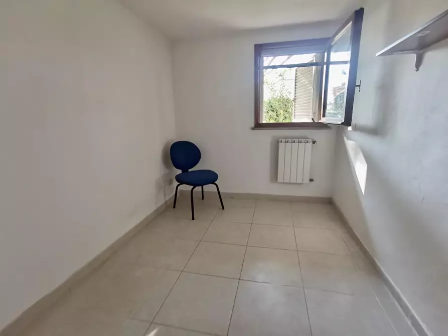 Immagine 19 di Ufficio in vendita  a Pisa