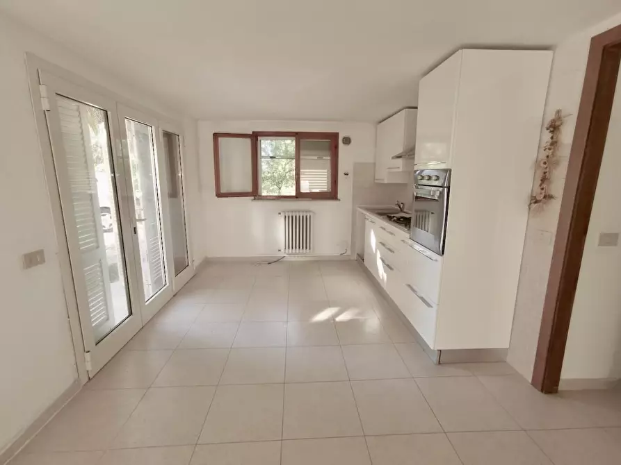 Immagine 9 di Ufficio in vendita  a Pisa