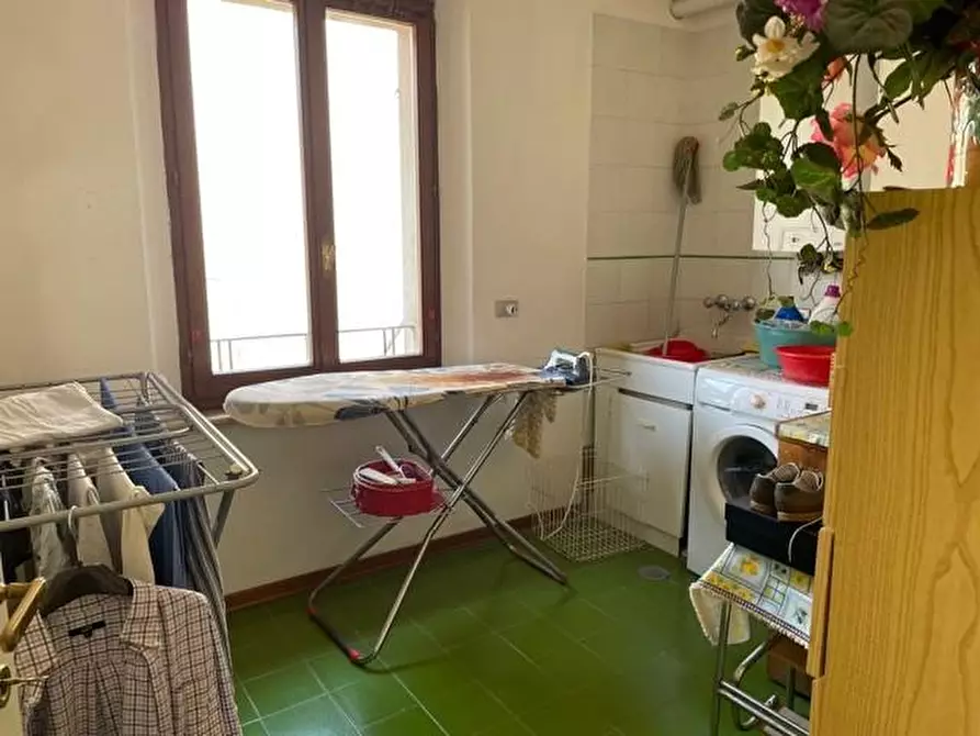 Immagine 8 di Appartamento in vendita  a Siena