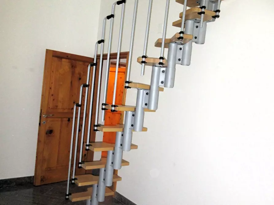 Immagine 8 di Appartamento in vendita  a Empoli