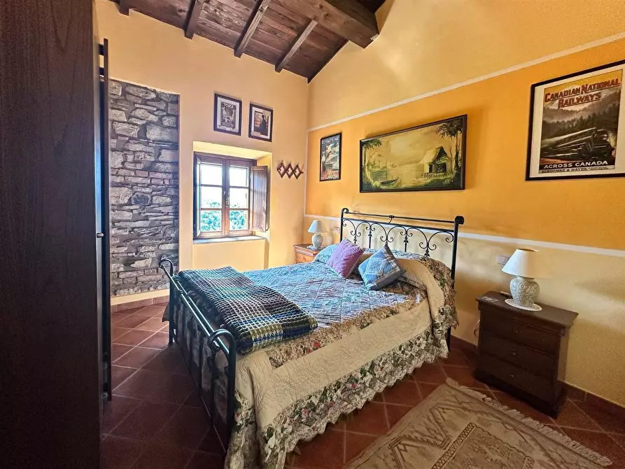 Immagine 14 di Casa indipendente in vendita  a Fivizzano