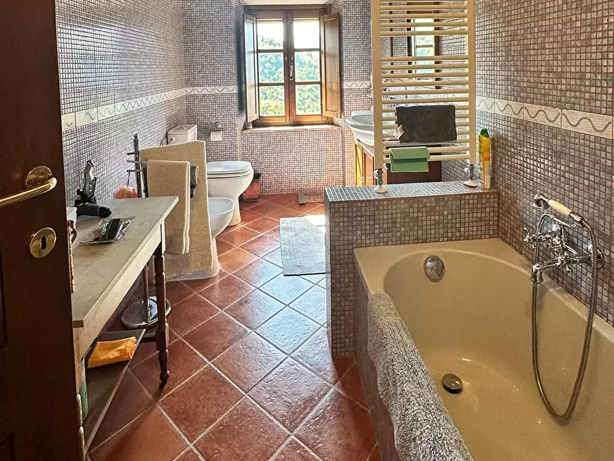 Immagine 15 di Casa indipendente in vendita  a Fivizzano