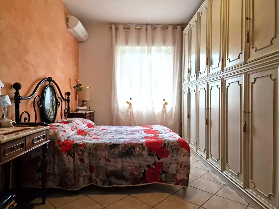 Immagine 40 di Appartamento in vendita  a Siena