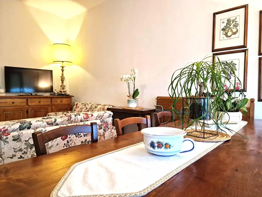 Immagine 1 di Appartamento in vendita  a Siena