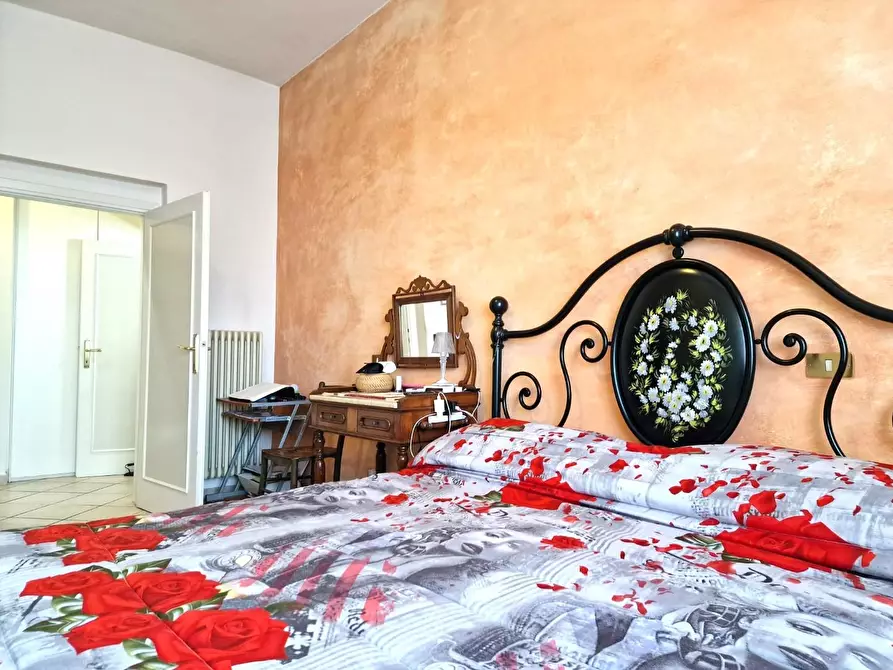 Immagine 38 di Appartamento in vendita  a Siena