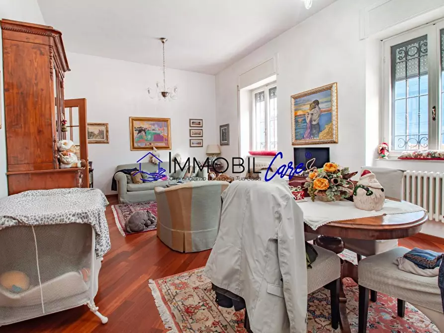 Immagine 2 di Appartamento in vendita  a Livorno