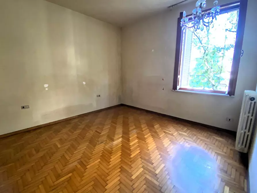 Immagine 20 di Appartamento in vendita  a Pontedera