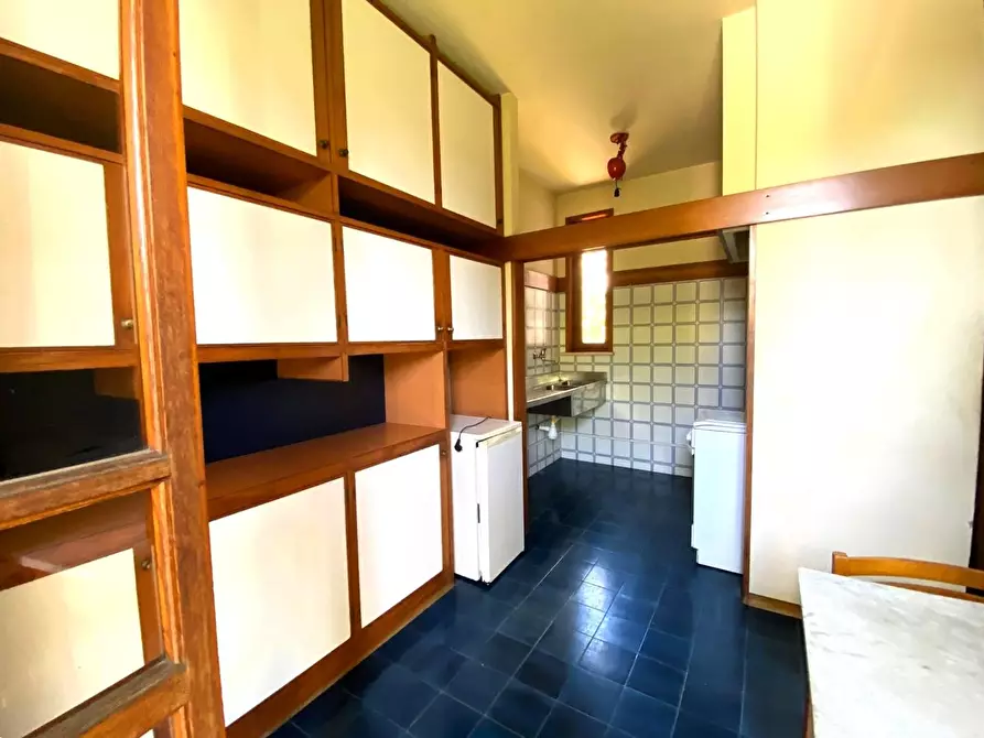 Immagine 19 di Appartamento in vendita  a Pontedera