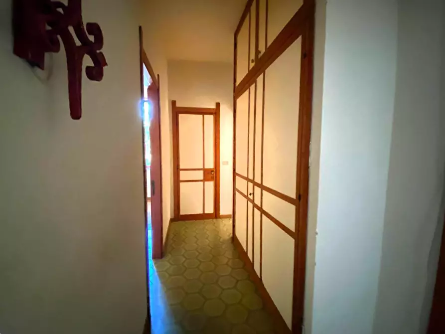 Immagine 11 di Appartamento in vendita  a Pontedera