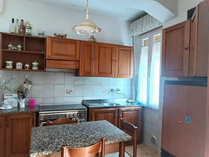 Immagine 9 di Appartamento in vendita  a Castelnuovo Di Garfagnana