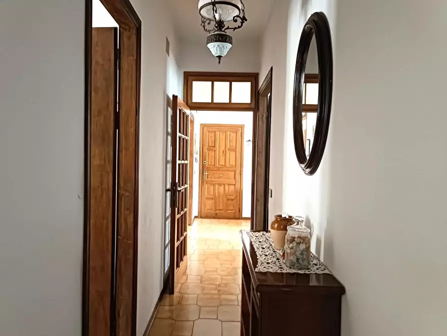 Immagine 10 di Appartamento in vendita  a Castelnuovo Di Garfagnana