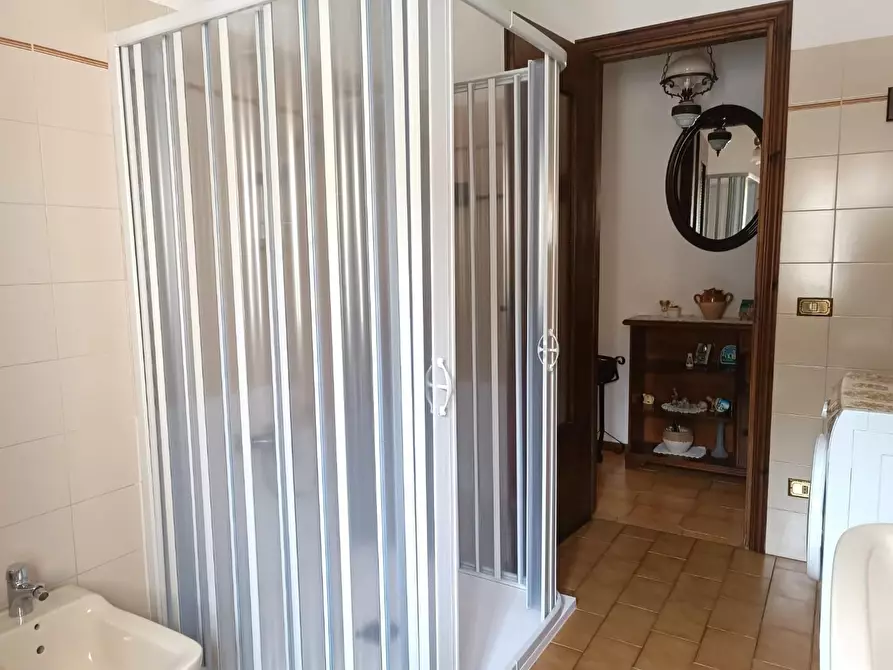 Immagine 15 di Appartamento in vendita  a Castelnuovo Di Garfagnana