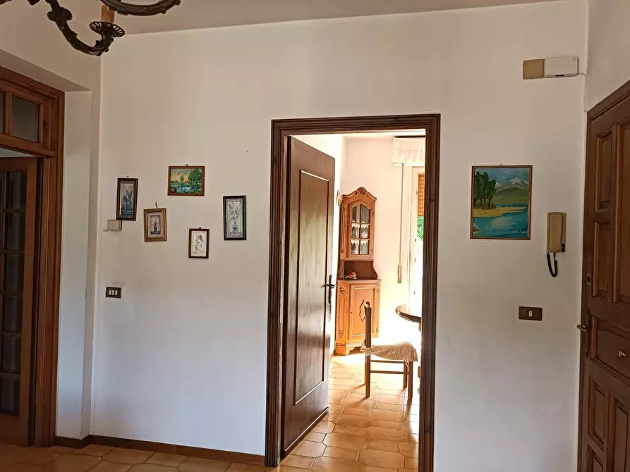 Immagine 4 di Appartamento in vendita  a Castelnuovo Di Garfagnana