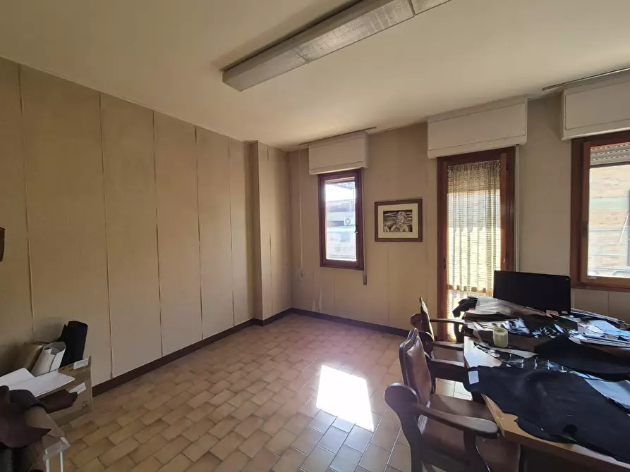 Immagine 5 di Appartamento in vendita  a Santa Croce Sull'arno