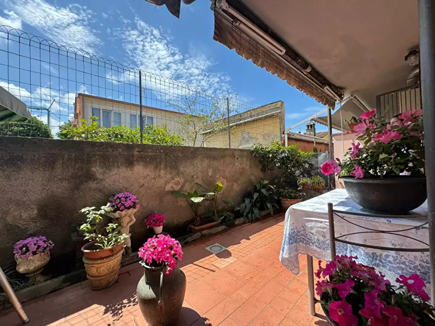 Immagine 15 di Villetta a schiera in vendita  a Viareggio