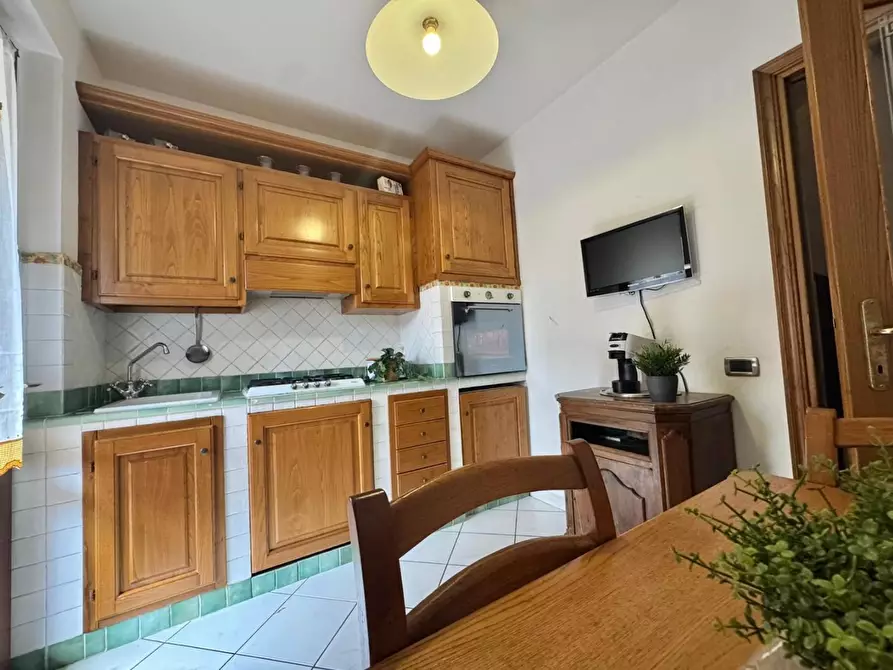 Immagine 9 di Villetta a schiera in vendita  a Viareggio