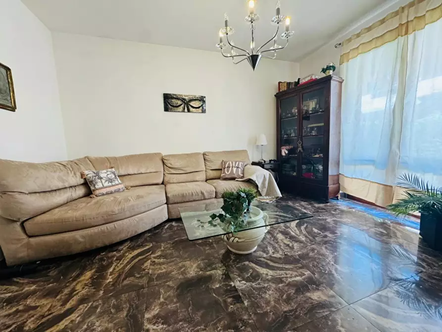 Immagine 46 di Villetta a schiera in vendita  a Viareggio