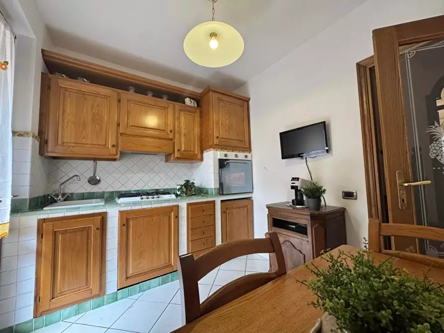 Immagine 47 di Villetta a schiera in vendita  a Viareggio