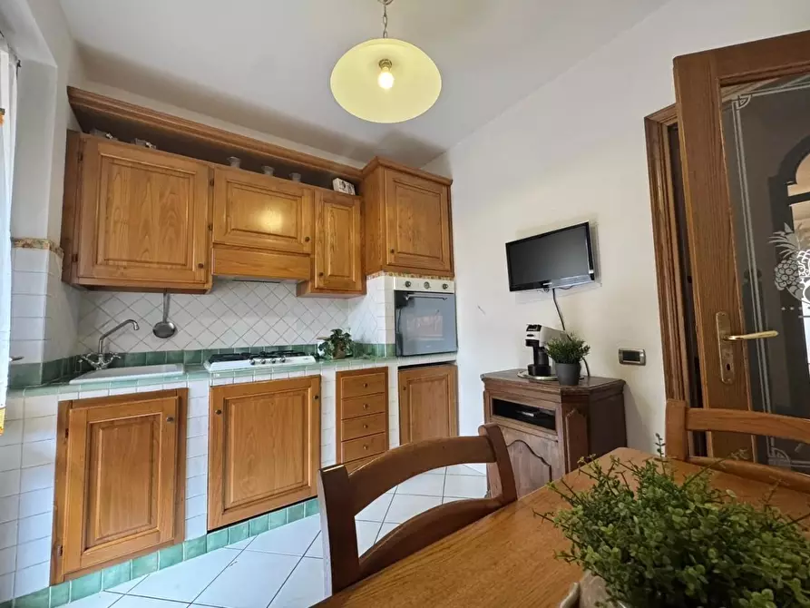 Immagine 48 di Villetta a schiera in vendita  a Viareggio