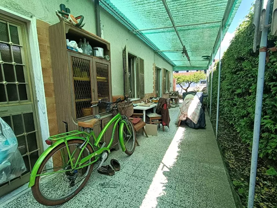 Immagine 22 di Casa indipendente in vendita  a Carrara