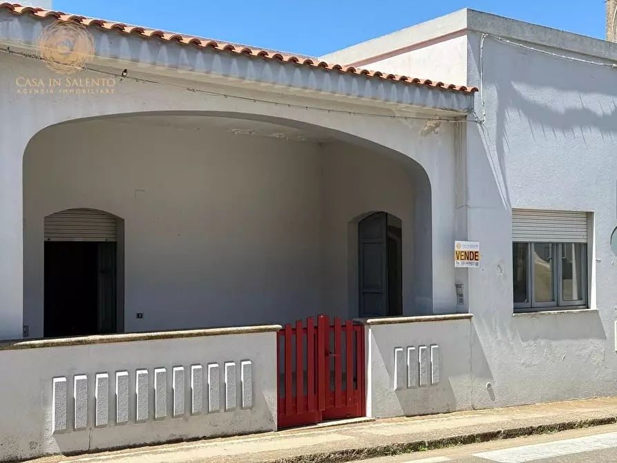 Immagine 3 di Appartamento in vendita  a Alessano