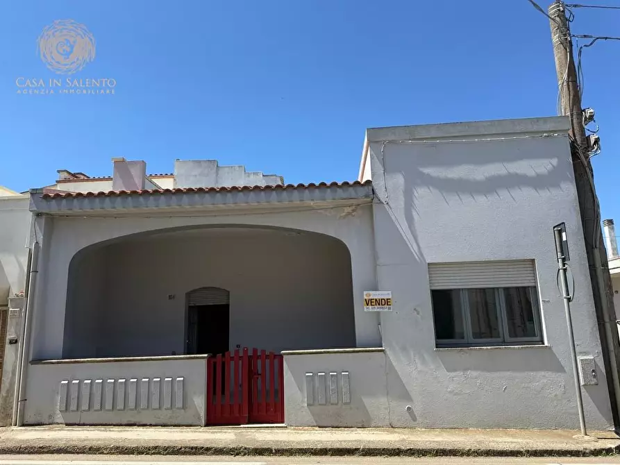 Immagine 2 di Appartamento in vendita  a Alessano