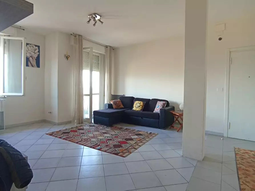 Immagine 2 di Appartamento in vendita  a Cascina