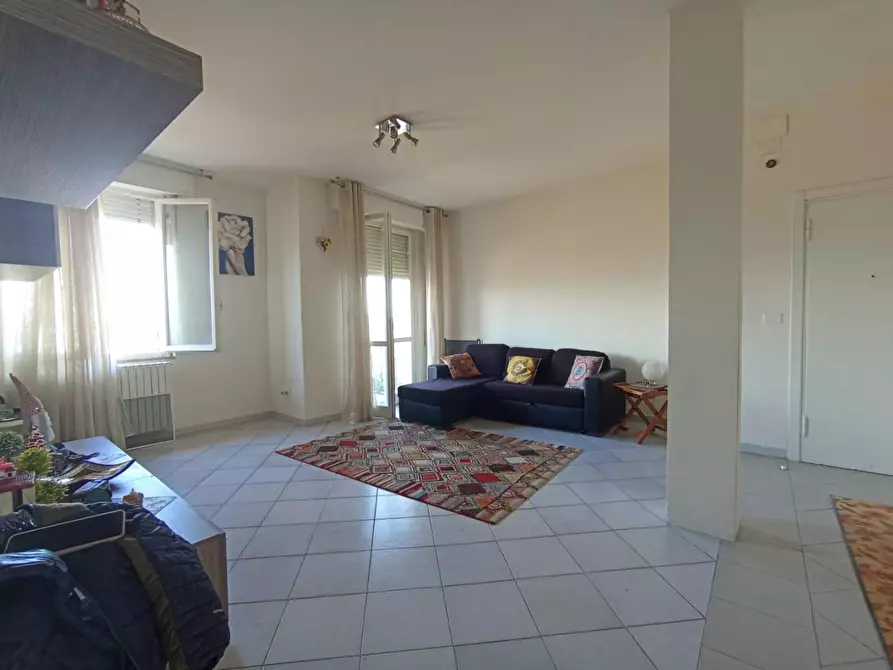 Immagine 1 di Appartamento in vendita  a Cascina