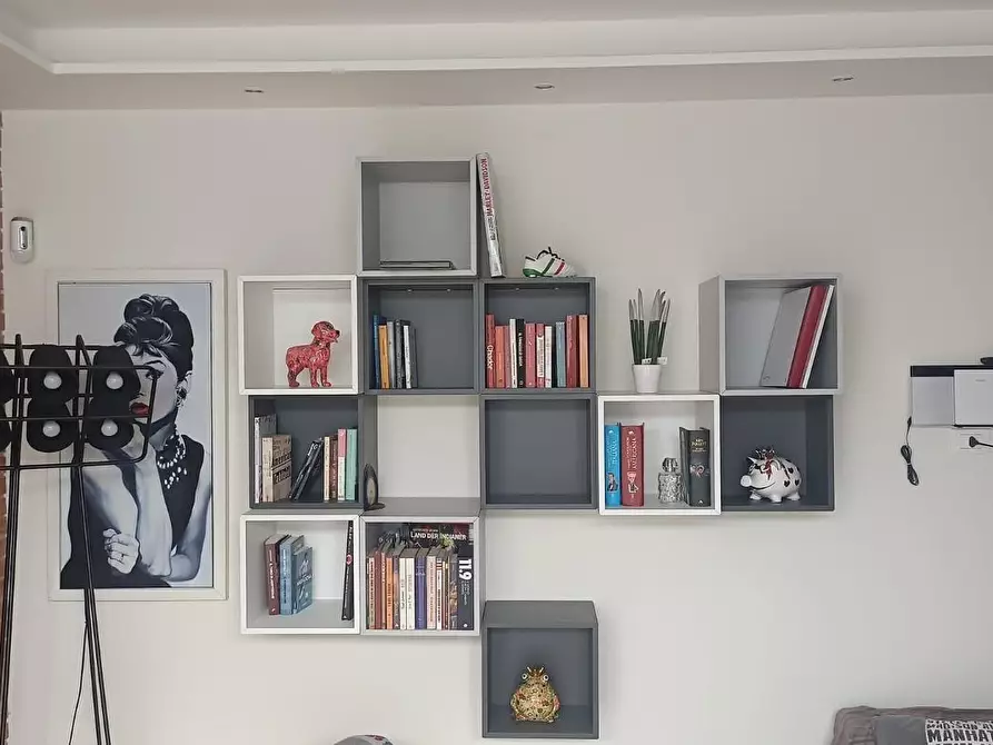 Immagine 6 di Villa in vendita  a Massa