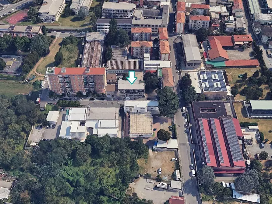 Immagine 3 di Magazzino in vendita  a Baranzate