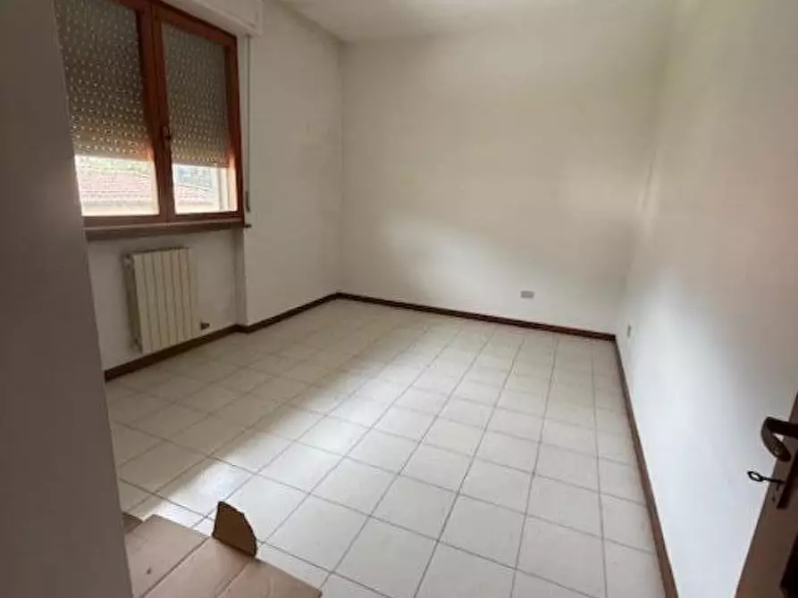 Immagine 15 di Appartamento in vendita  a Massa