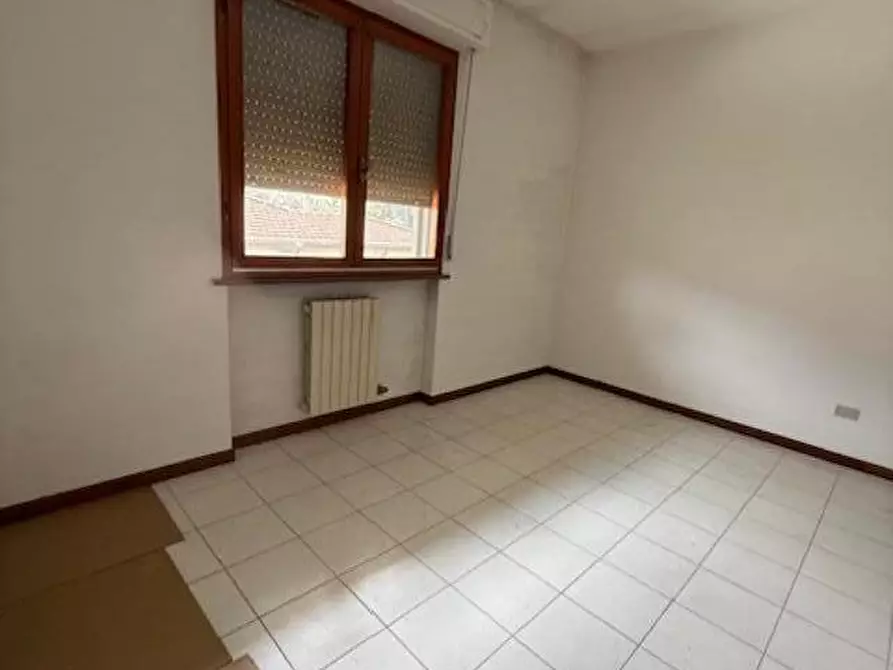 Immagine 16 di Appartamento in vendita  a Massa