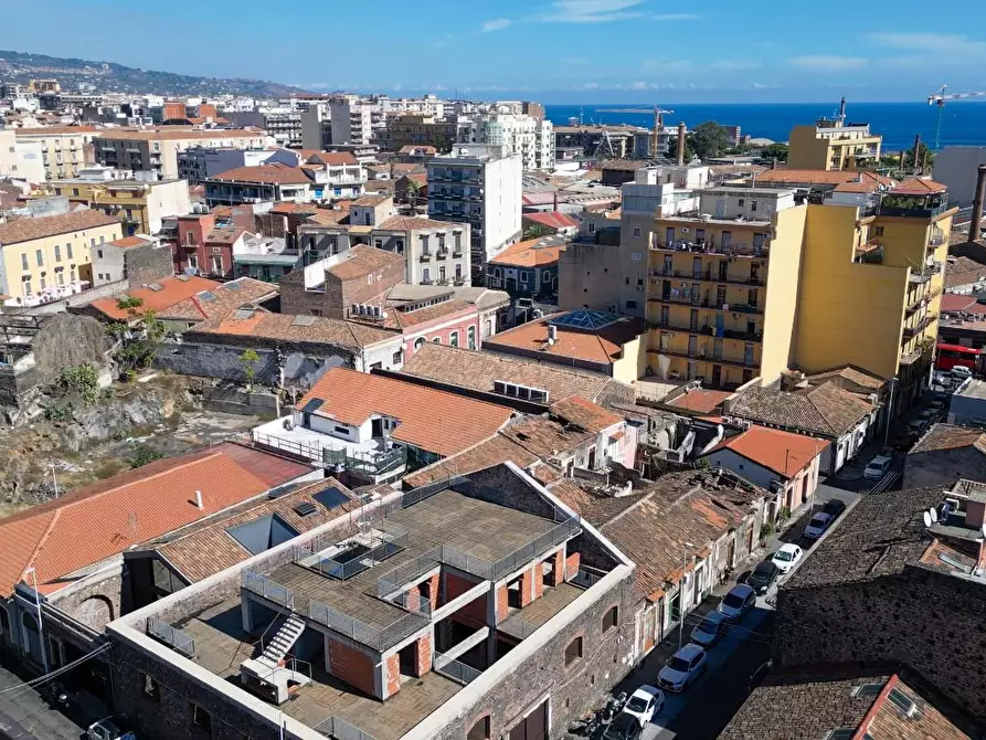 Immagine 25 di Terratetto in vendita  a Catania