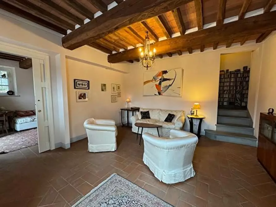 Immagine 18 di Villa in vendita  a Pietrasanta