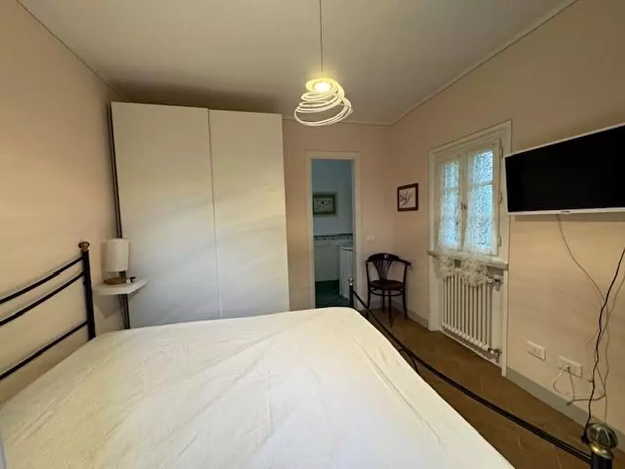 Immagine 41 di Villa in vendita  a Pietrasanta