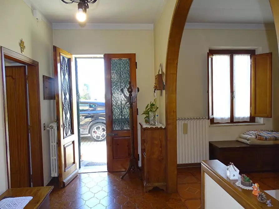 Immagine 2 di Appartamento in vendita  a Pistoia