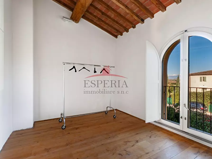 Immagine 13 di Casa bifamiliare in vendita  a San Giuliano Terme