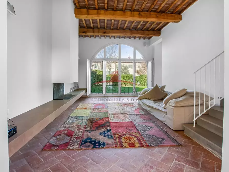 Immagine 2 di Casa bifamiliare in vendita  a San Giuliano Terme