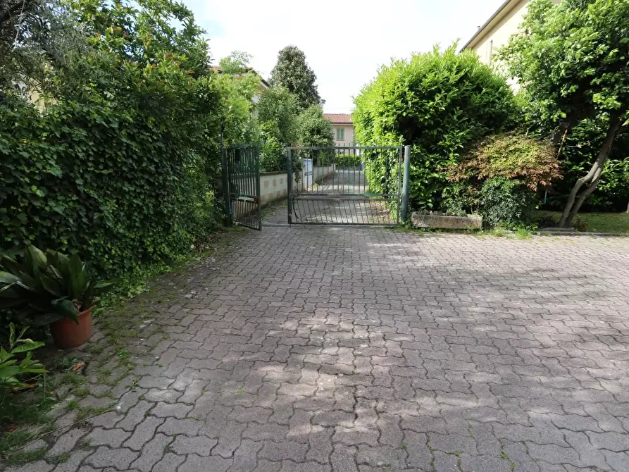 Immagine 6 di Magazzino in affitto  a Buti