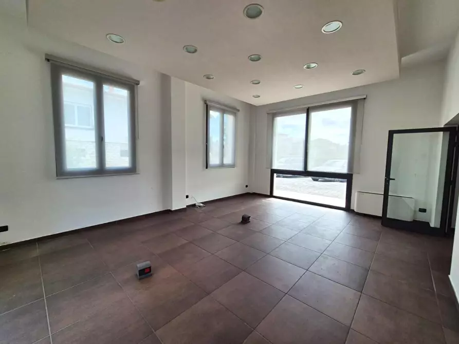 Immagine 8 di Ufficio in affitto  a Santa Croce Sull'arno